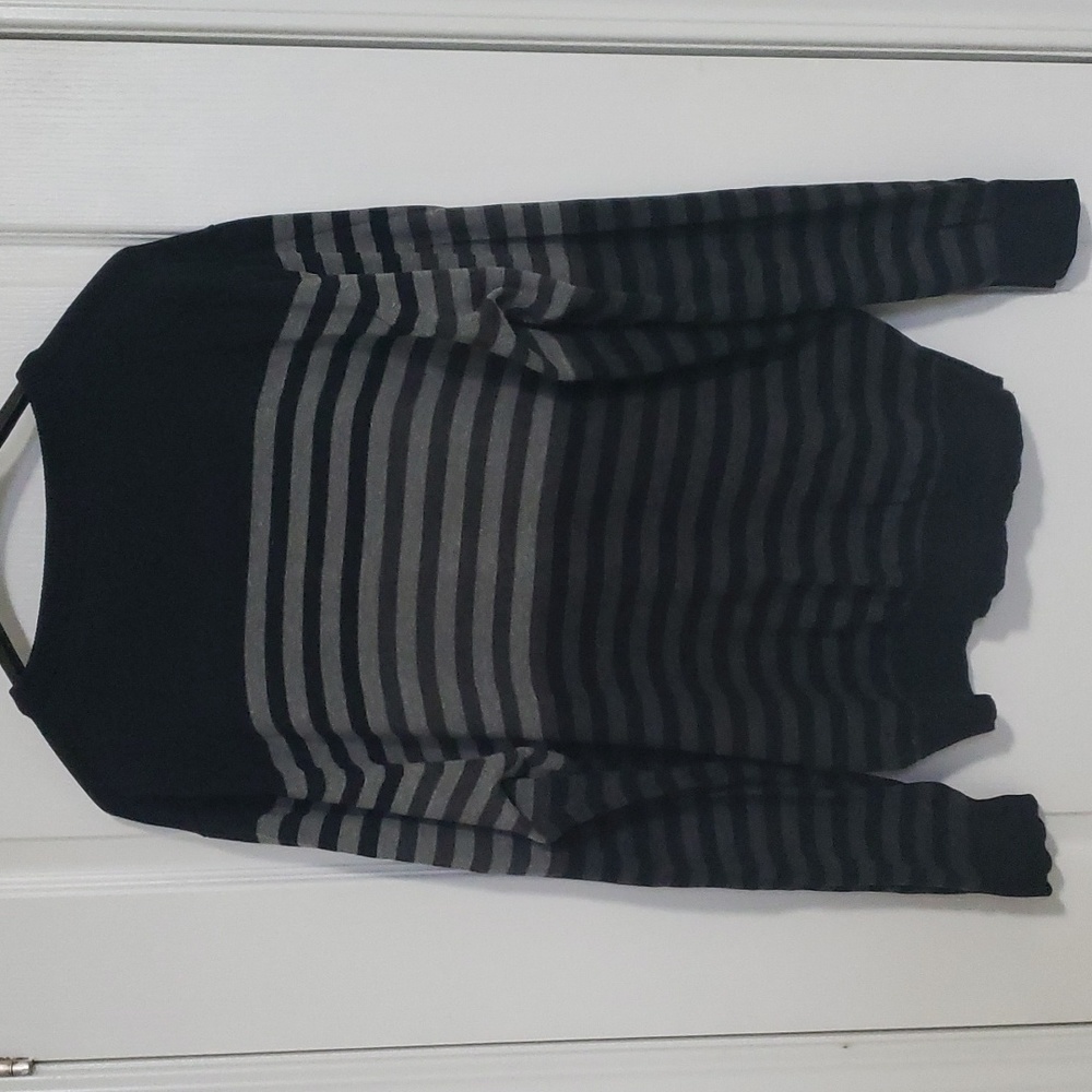 3/$15 Men's v-neck striped sweater - Picture 2 of 5